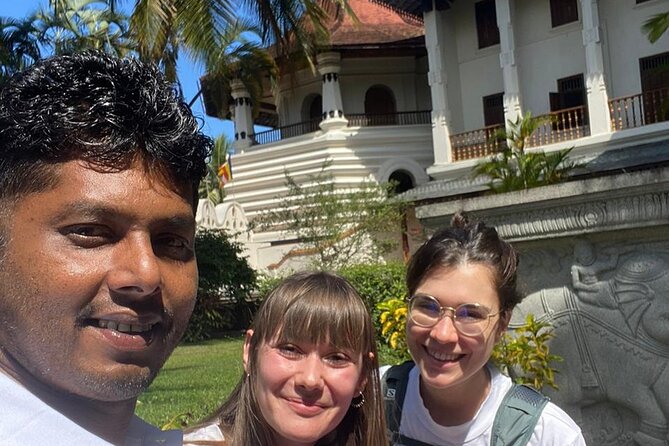 10 Days Sri Lanka Tour with Sujeewa - Ella, Nine Arches Bridge, and Little Adam’s Peak