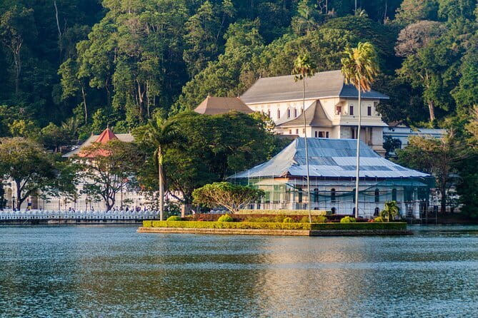 2 Night /3 Days-Highlights of Sri Lanka (Days Can be extended) - What the $175 price really covers