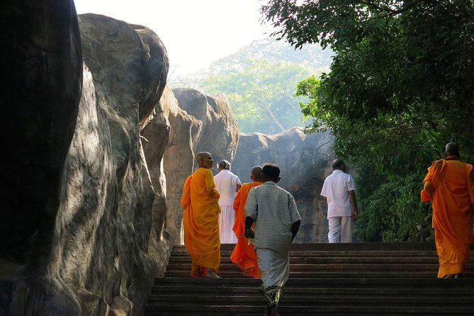 6-Day Sri Lanka Heritage Private Tour - Day 2: Polonnaruwa ruins and Sigiriya Rock