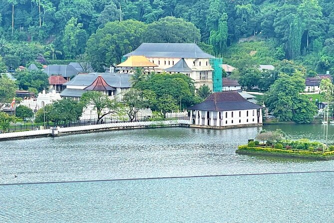 6Days Hill country Private Tour in Sri Lanka - The big picture: a compact route through Sri Lanka