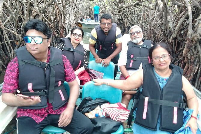 7 Days Private Guided Tour in Sri Lanka - Day 5: Rafting at Kitulgala and an afternoon at Mirissa