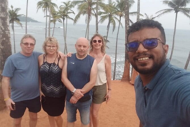 7 Days Private Guided Tour in Sri Lanka - Day 3: Kandy’s sacred temple and the tea country