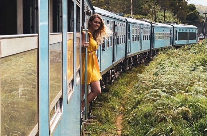 7 Days Tour in Sri Lanka Hotels with Breakfast and Luxury Car - Day 5: Three Ella walks, with a demanding middle section