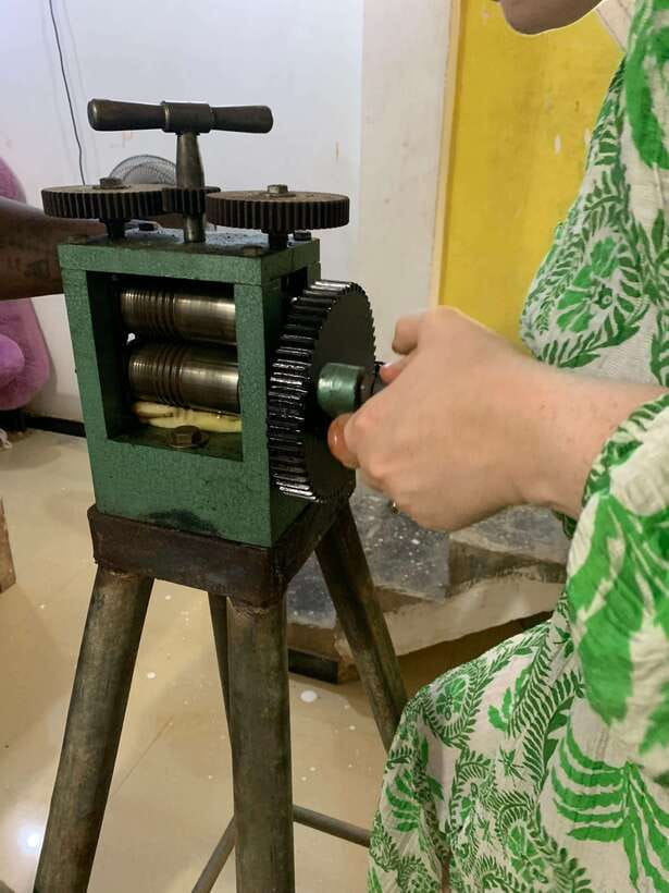 Ahangama: Traditional Jewellery Making Workshop - From raw silver to a finished ring