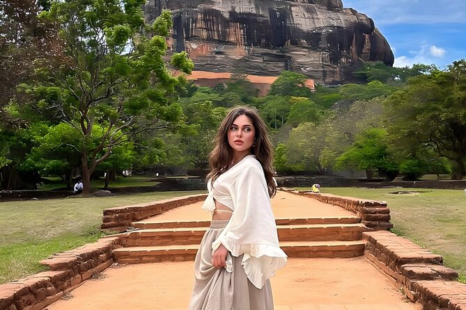 Airport Transfer to Colombo Ella Galle Sigiriya Kandy and More - What the $65 price really buys