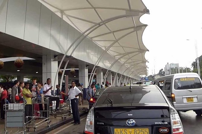 All Island Taxi Service Sri lanka Car Or Mini Van - Expressways help on longer rides