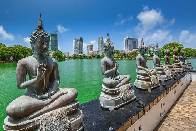 Best of Colombo - Private Guided City Tour - Colombo Lighthouse and the harbor edge