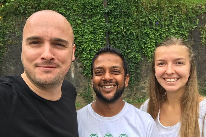 Chauffeur guide and Tour organizer - Tea fields and Sri Lanka’s hill country
