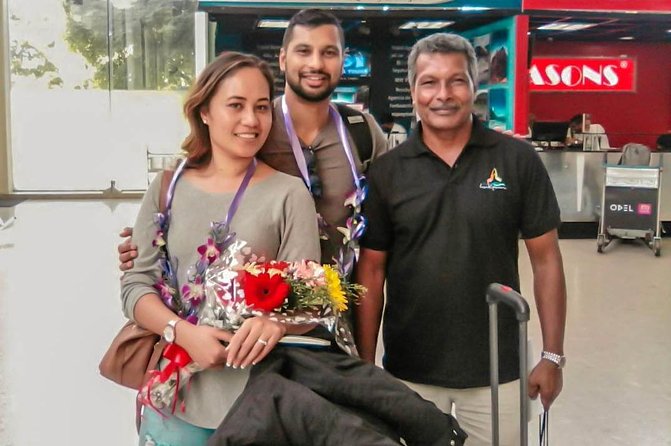 Colombo Airport (CMB) to Colombo City Private Transfer - Finding Your Driver After Arrival