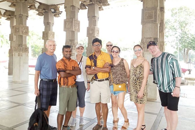 Colombo Bay Tuk Tuk City Tour - Town Hall and Independence Memorial Hall