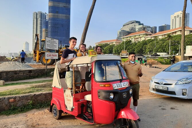 Colombo City Highlights by Tuk Tuk – All-Inclusive Adventure - Pettah Market, where the city gets loud