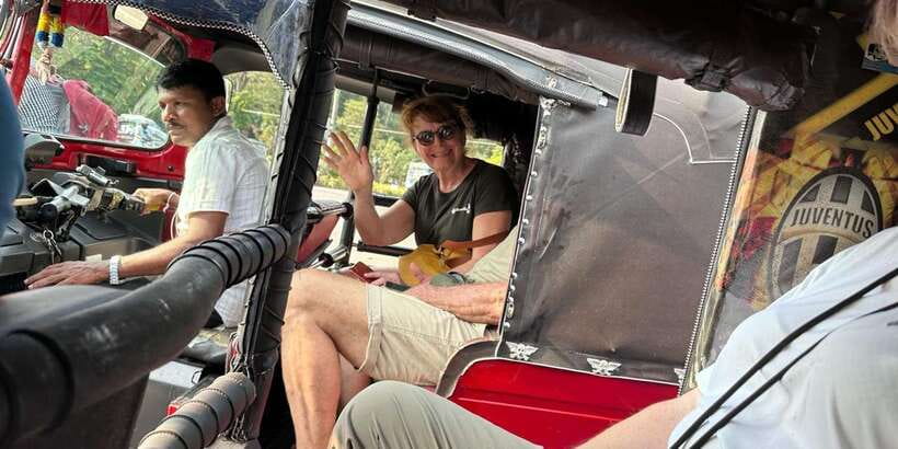 Colombo: City Sightseeing Tour by Tuk-Tuk with Pickup - From your hotel to Colombo Fort