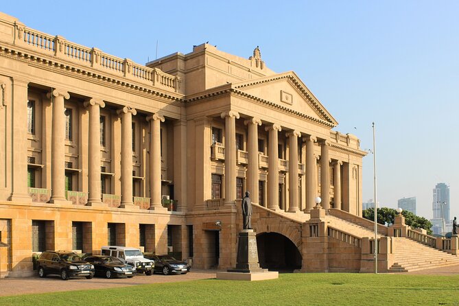 Colombo city tour by car ( Private ) - Key points at a glance