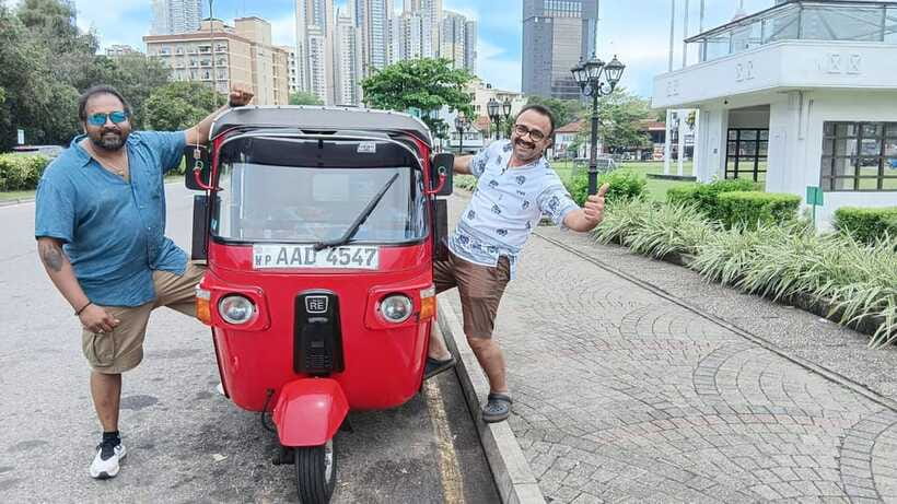 Colombo City Tour by Tuk-Tuk with Hotel Pickup - All Include - Parks, Squares, and Colombo’s Modern Face