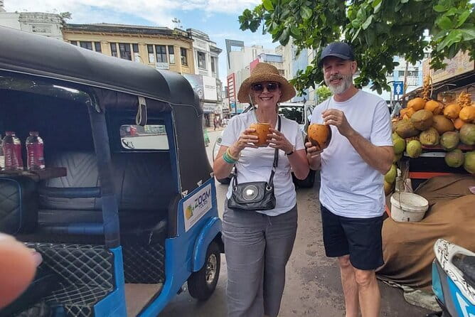 Colombo City Tour with Lunch/Dinner - All Inclusive - Colombo by tuk-tuk, the right vehicle for a short visit