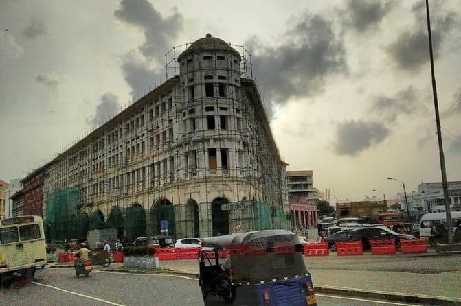 Colombo City Tour with Lunch/Dinner - All Inclusive - Pettah brings you into Colombo’s working center