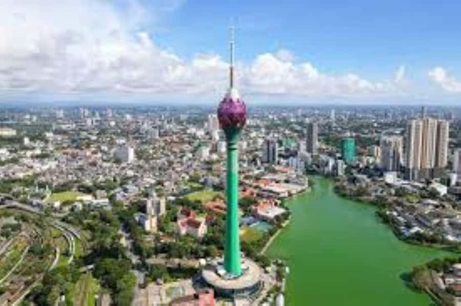 Colombo: Guided City Tour with Entry Tickets - Lotus Tower Road and Colombo’s changing skyline