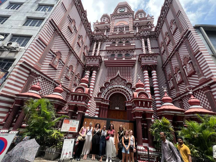 Colombo: Private Tuk-Tuk City Tour with All Entry Fees - Gangaramaya Temple and the lake shrine