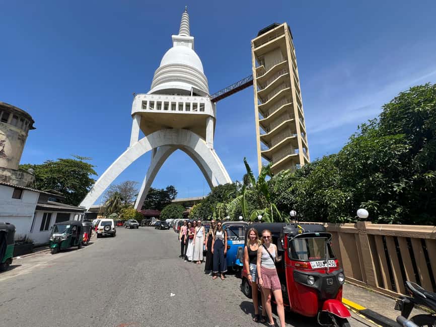 Colombo: Private Tuk-Tuk City Tour with All Entry Fees - Mosques, kovils, churches, and Colombo’s shared culture