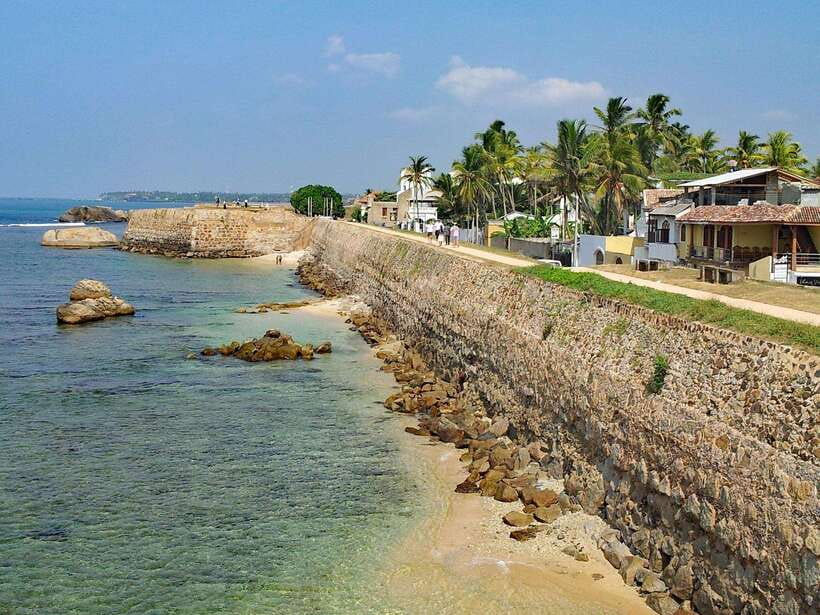 Colombo: Sri Lanka 4-Day Private Tour With 18 Amazing Places - Guides, communication, and the value of private travel