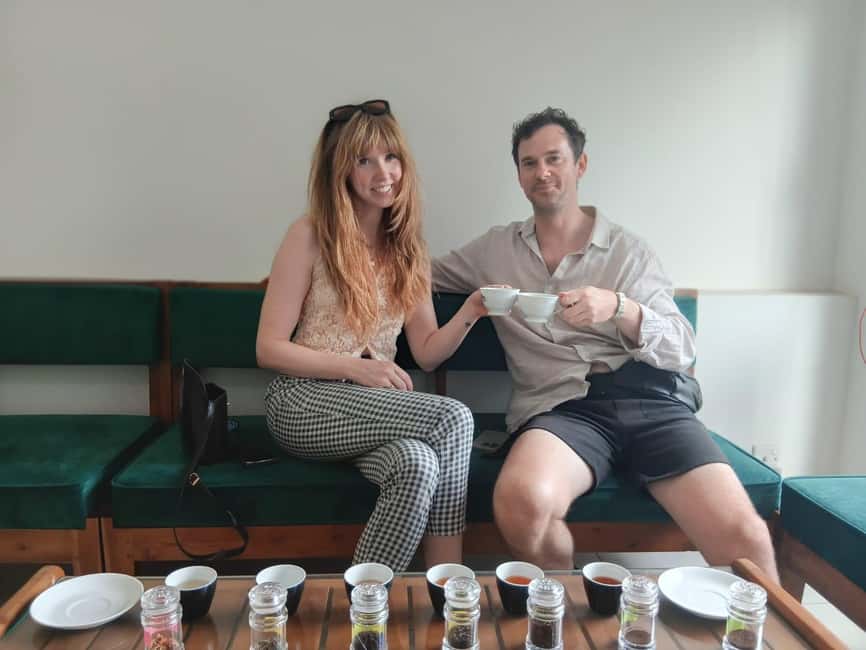 Colombo: Tastiest Local Food Tour by Tuk-Tuk Meals Included - Wade, porridge, samosas, and local snacks