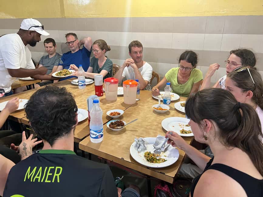 Colombo: Tastiest Local Food Tour by Tuk-Tuk Meals Included - Hoppers, katta sambol, and the best-known Sri Lankan flavors