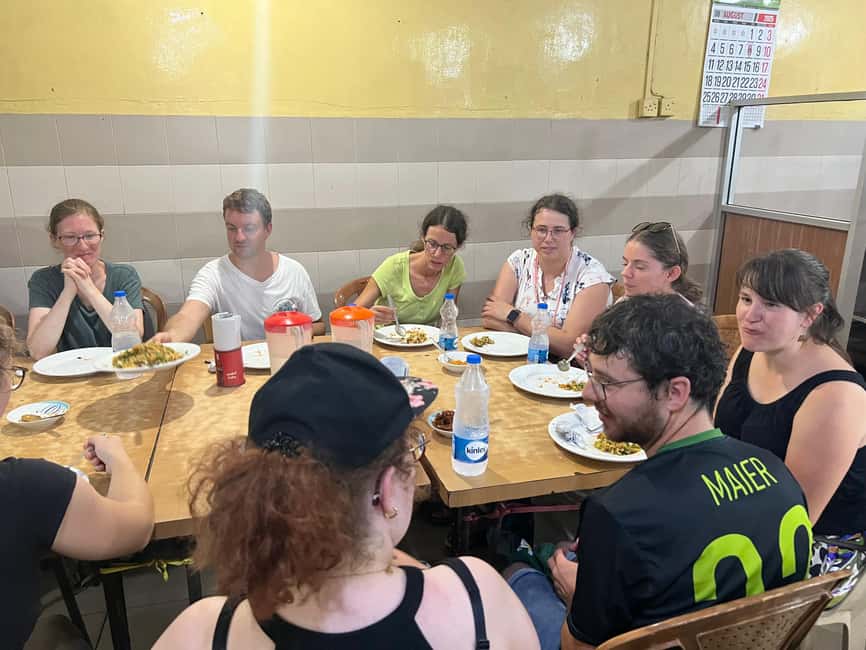 Colombo: Tastiest Local Food Tour by Tuk-Tuk Meals Included - Drinks that show another side of Sri Lanka