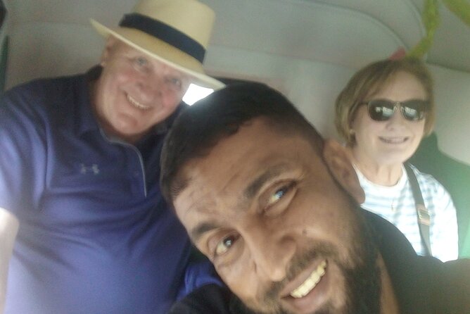 Colombo Tuk Tuk city tour with friendly Tuk driver(All inclusive) - Viharamahadevi Park and Old Town Hall