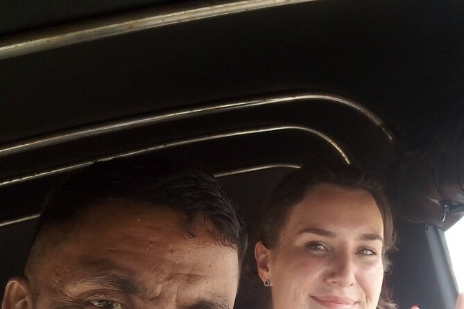 Colombo Tuk Tuk city tour with friendly Tuk driver(All inclusive) - Colombo Fort, lighthouse, and Cargills