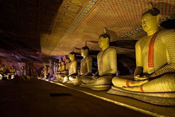 Dambulla & Sigiriya Day Tour from Colombo / Negombo with Lunch - Three famous sights from one Colombo departure