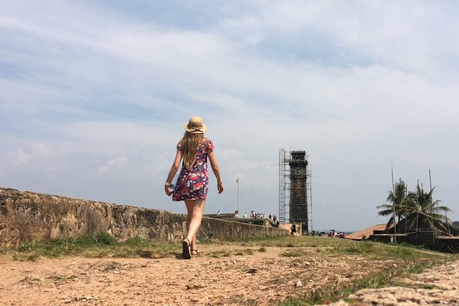 Day Excursions to Galle Fort & Bentota from Colombo - Entering Galle Fort by the lighthouse