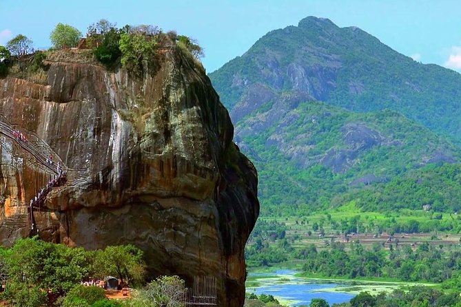 Day tour to Sigiriya & Dambulla from Kandy - A quick stop at Sri Muthumari Amman Kovil