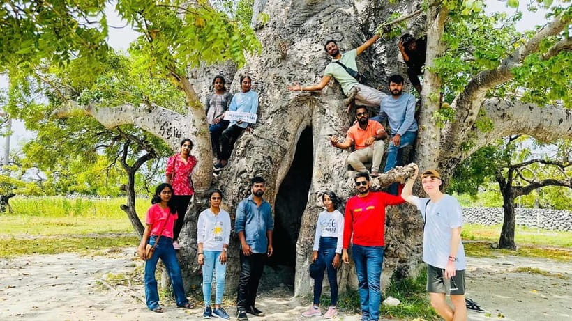 Delft and Nainativu Island Tour with Local Guide ( Jaffna ) - What the guides add to the day