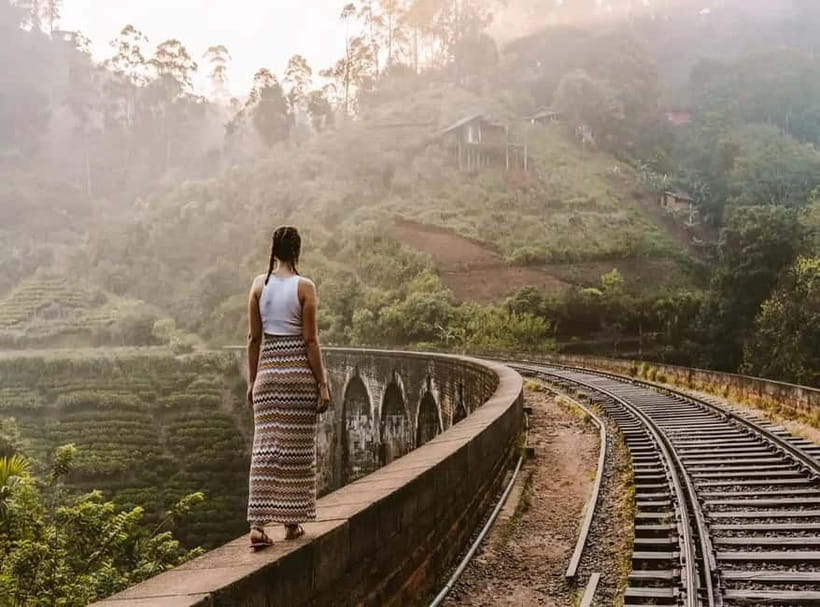 Ella: 9 Arches Bridge, Little Adam's Peak, Tea Factory - Three sides of Ella in six hours
