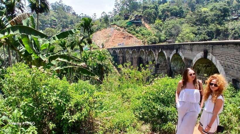 Ella: 9 Arches Bridge, Little Adam's Peak, Tea Factory - What $29 covers, and what it does not