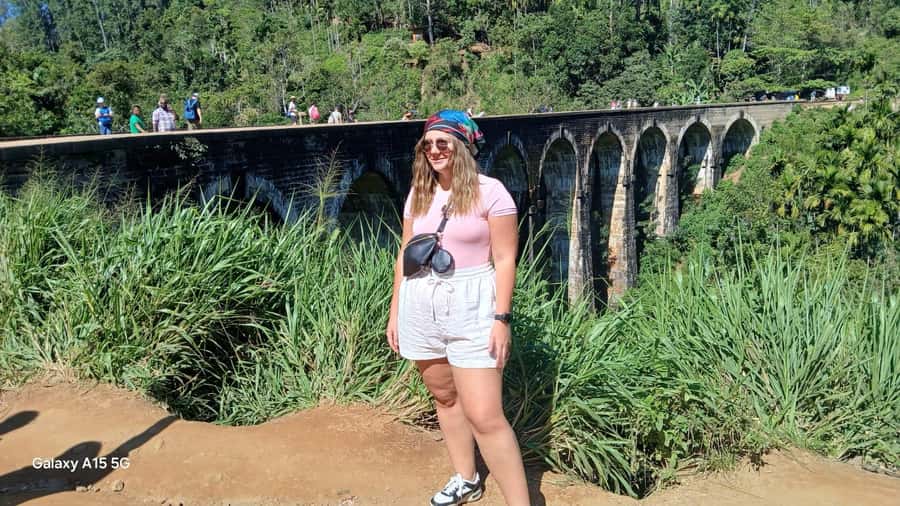 ELLA Lipton Seat Tea Test & Pluck 9Arch, Waterfalls, & Lunch - Who should choose this Ella day trip