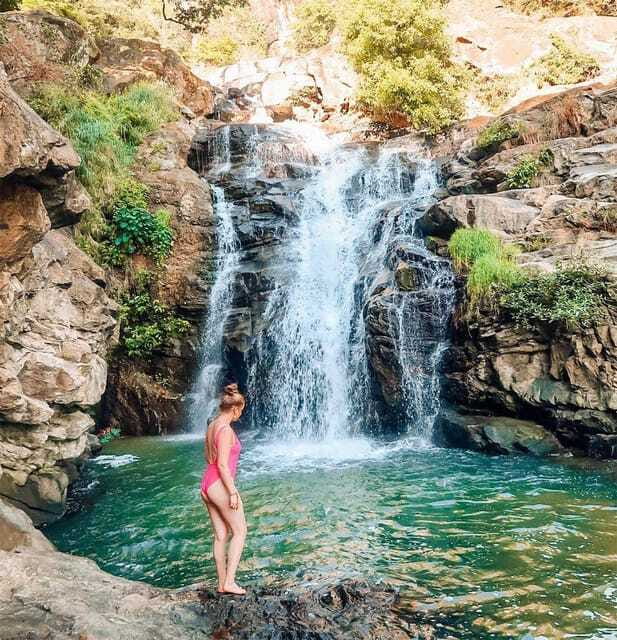 Ella: Little Adam's Peak, 9 Arch Bridge, Ravana Falls Tour - What the guides add to the day