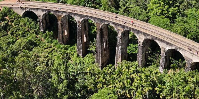 Ella: Little Adam's Peak, Nine Arches Bridge & Waterfalls - Pallewela Waterfall replaces Nil Diya Pokuna