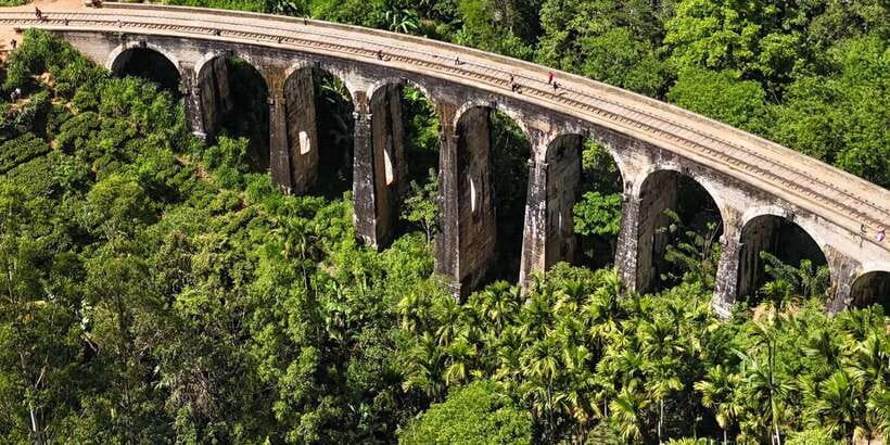 Ella: Little Adam's Peak, Nine Arches Bridge & Waterfalls - Why the tuk-tuk matters