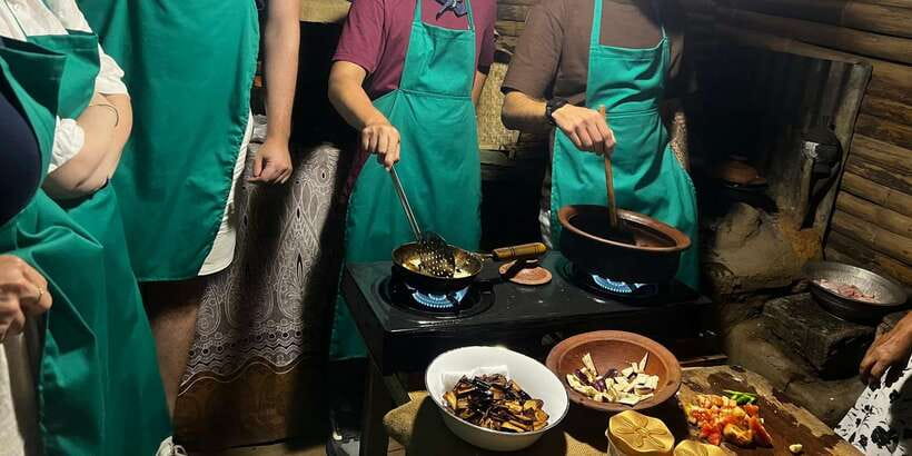 Ella: Traditional Sri Lankan Cooking Class - Two hours, with a little flexibility
