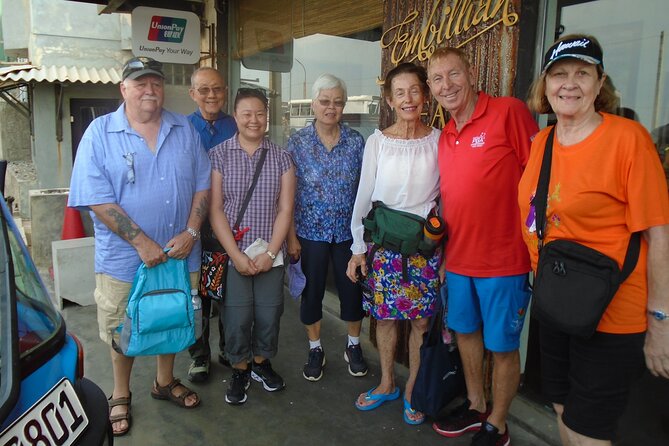 Explore Colombo by Tuk Tuk – All Entry Fees Included - Manning Market and the everyday city
