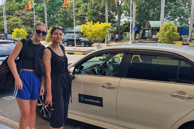 Explore Wonders of Sri Lanka 7 Days Private Tour - Day 7: Colombo’s temples, politics, and seaside air