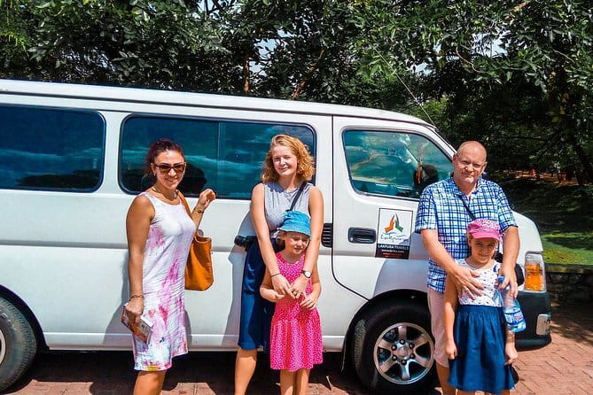 From Colombo Airport to Sigiriya or Kandy Private Transfer - Safety, communication, and comfort on the road