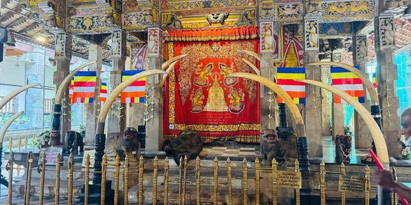 From Colombo: Kandy Full-Day Trip - At a glance