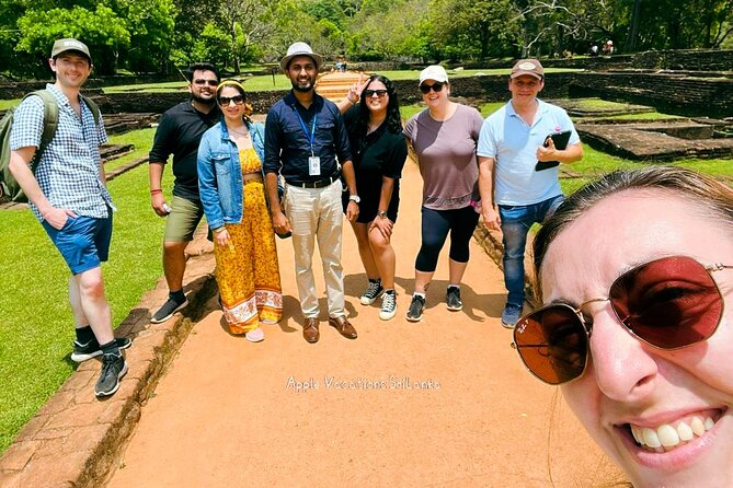 From Colombo: Sigiriya and Dambulla Day Trip and Safari - The road north, with coffee and fruit stops
