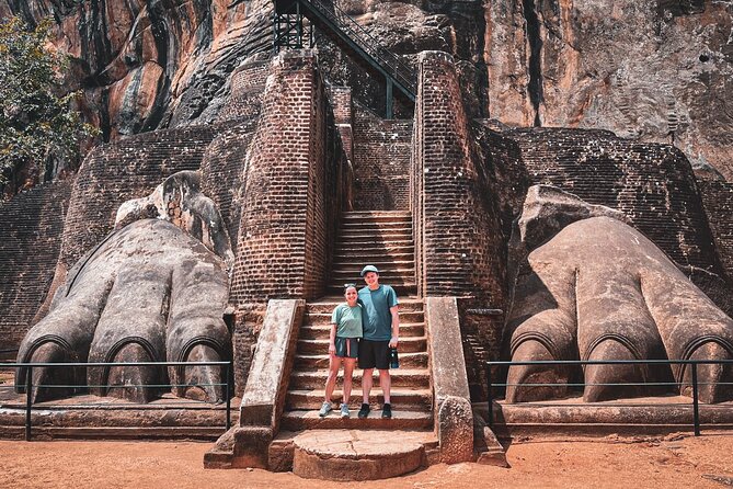 From Colombo: Sigiriya and Dambulla Day Trip and Safari - The optional safari and the important fine print