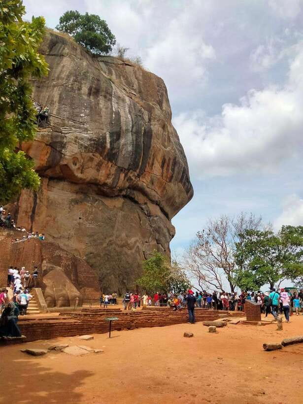 From Colombo: Sigiriya Rock, Dambulla & Minneriya 4x4 Safari - Climbing Sigiriya Lion Rock