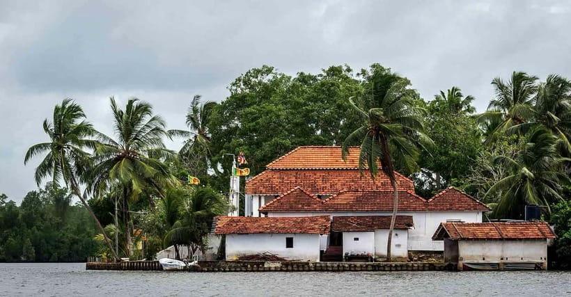 From Colombo to Galle Fort and Unawatuna Beach Day Trip - Meetiyagoda moonstone mine
