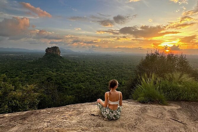 From Colombo to Sigiriya Fortress, Dambulla & Minneriya Safari - Dambulla Cave Temple on the return