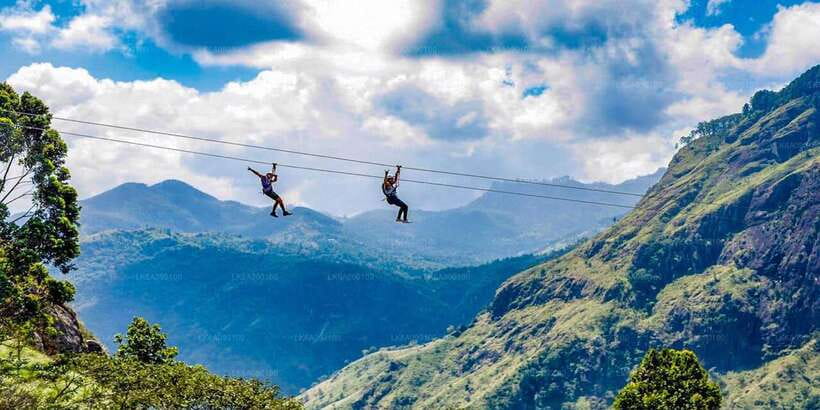 From Ella- All inclusive Day Trip of 8 Iconic Sights & Train - Your guide can shape the whole experience